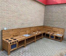 Lade das Bild in den Galerie-Viewer, Matschküche Anna - Abenteuer Küche aus Holz, robust & wetterfest