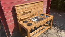 Lade das Bild in den Galerie-Viewer, Matschküche Kindergarten Holz