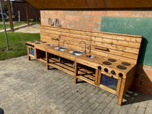 Lade das Bild in den Galerie-Viewer, Matschküche Vogelnest - wetterfeste Outdoor Kindergartenküche aus Holz