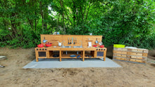 Lade das Bild in den Galerie-Viewer, Matschküche Vogelnest, Outdoor Kindergartenküche, wetterfest aus Holz