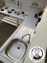 Lade das Bild in den Galerie-Viewer, XXL Matschküche Timo - Sandküche für Kindergarten & Garten, robust