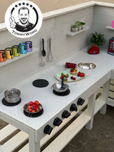 Lade das Bild in den Galerie-Viewer, XXL Matschküche Timo - Sandküche für Kindergarten & Garten, robust