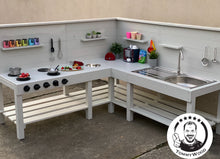 Lade das Bild in den Galerie-Viewer, XXL Matschküche Timo - Sandküche für Kindergarten & Garten, robust
