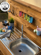 Lade das Bild in den Galerie-Viewer, Outdoor Matschküche Launebär aus Holz - Kreatives Spielen im Freien