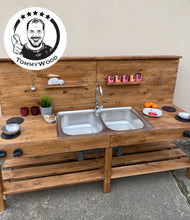 Lade das Bild in den Galerie-Viewer, Große Matschküche Hennes - Wasserspielküche, handgefertigt & wetterfest
