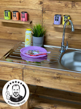 Lade das Bild in den Galerie-Viewer, Matschküche Tiffy für Kinder aus Holz - Lehmküche für Garten & Kindergarten