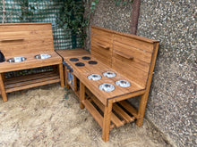 Lade das Bild in den Galerie-Viewer, XXL Matschküche Hirte - Kindergarten Outdoor-Küche, wetterfest & wiederstandsfähig