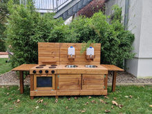 Lade das Bild in den Galerie-Viewer, Matschküche Frosch - Entdecker-Küche, nachhaltig &amp; experimentierfreudig
