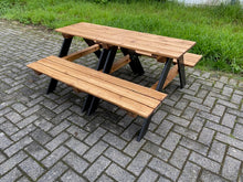 Lade das Bild in den Galerie-Viewer, seitliche Perspektive Gartenbank Kinder Holz wetterfest
